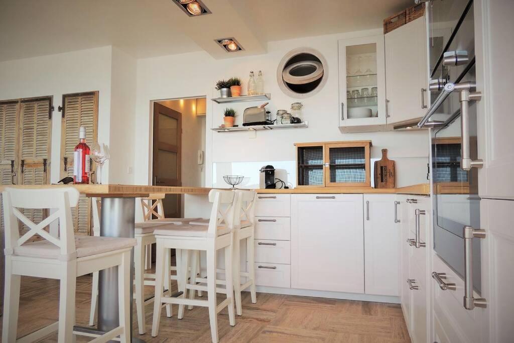 Emplacement Privilegie Pour Ce Bel Appartement Saint-Raphaël Dış mekan fotoğraf
