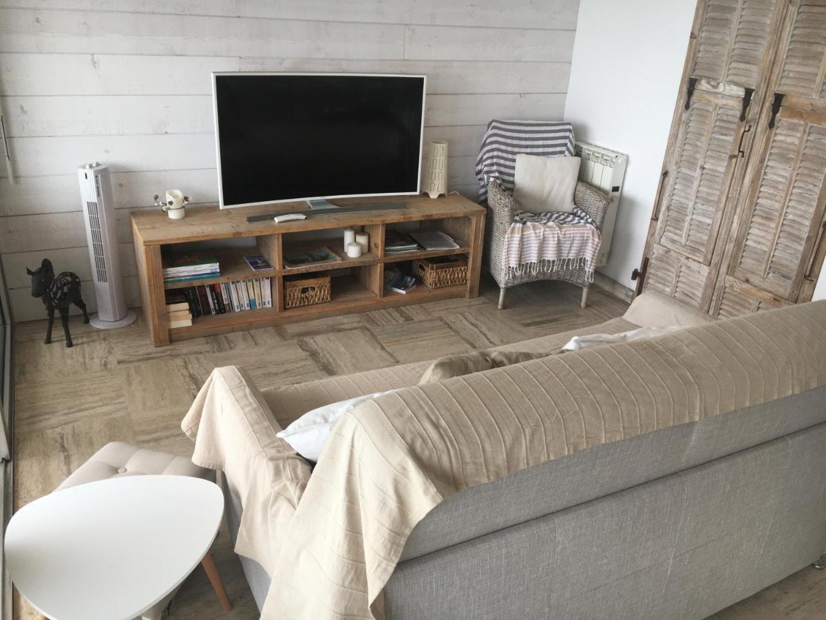 Emplacement Privilegie Pour Ce Bel Appartement Saint-Raphaël Dış mekan fotoğraf